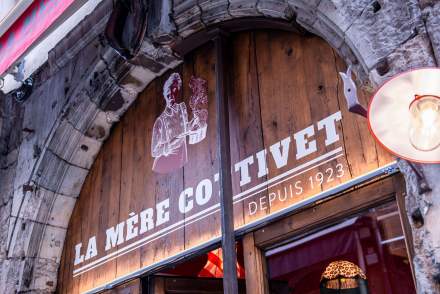 La Mère Cottivet Bouchon Lyon Bouchon Lyonnais Rue Mercière